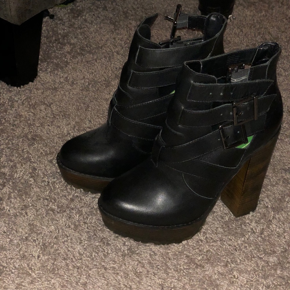 Steve Madden Boots